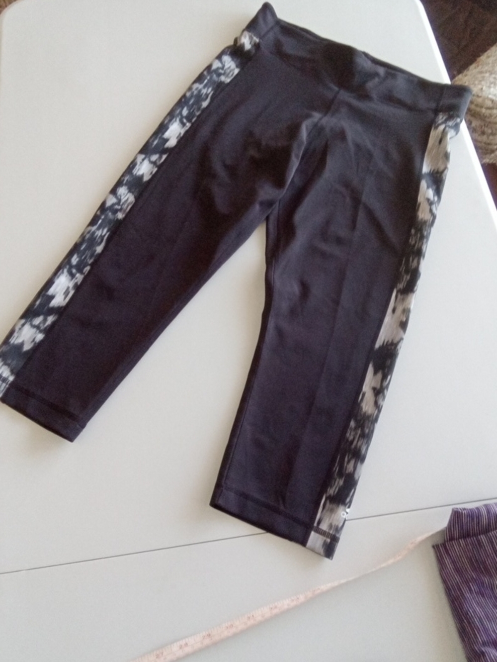 adidas Black Capri Leggings with Monochrome Side Panels